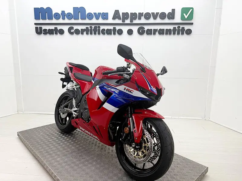 Honda CBR 600 RR (2024 - 26) (3)