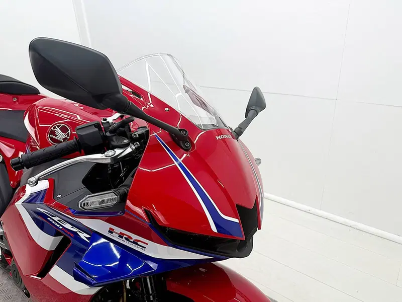 Honda CBR 600 RR (2024 - 26) (11)