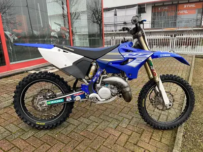 Yamaha YZ 125 (2017) usata