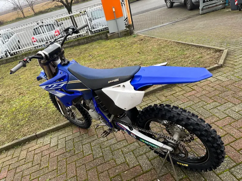 Yamaha YZ 125 (2017) (11)