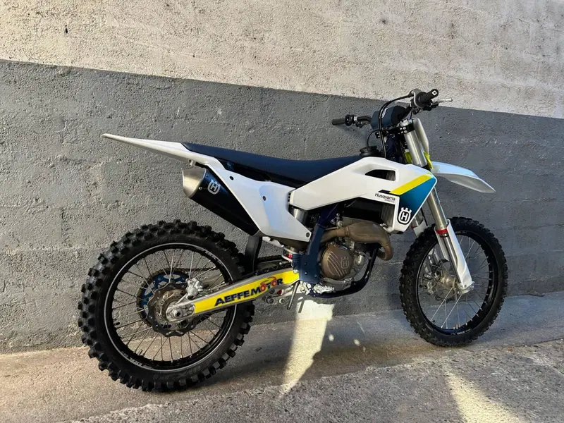 Husqvarna FC 250 (2025) (2)