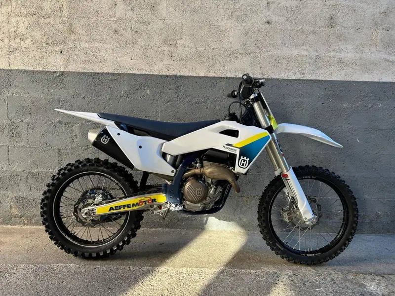 Husqvarna FC 250 (2025) (3)
