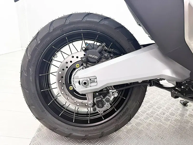 Honda X-ADV 750 Special Edition (2026) (6)