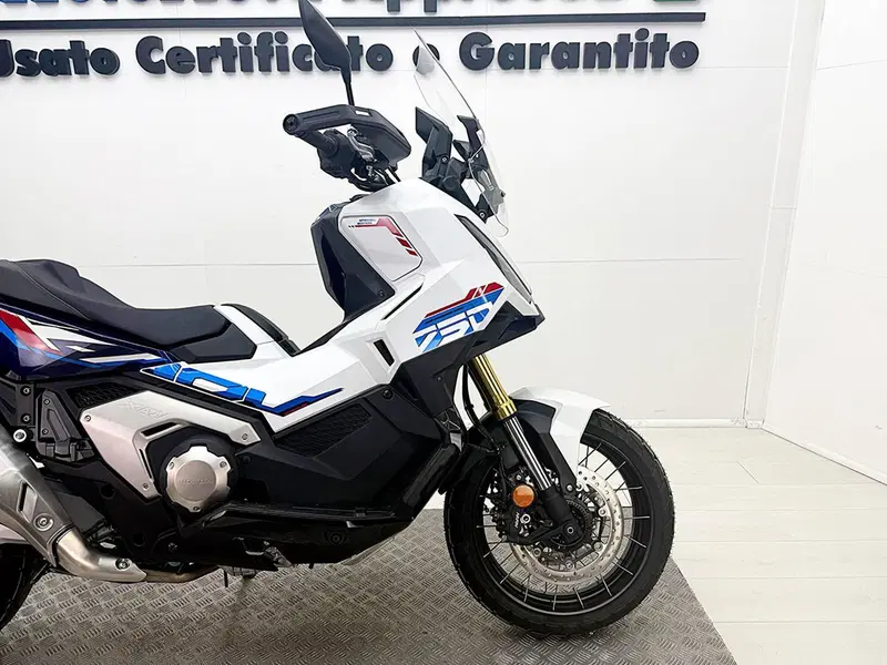 Honda X-ADV 750 Special Edition (2026) (9)