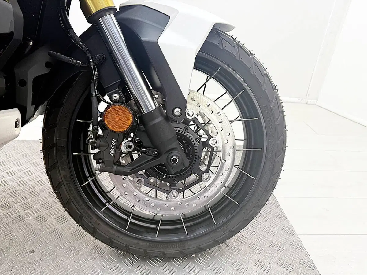 Honda X-ADV 750 Special Edition (2026) (12)