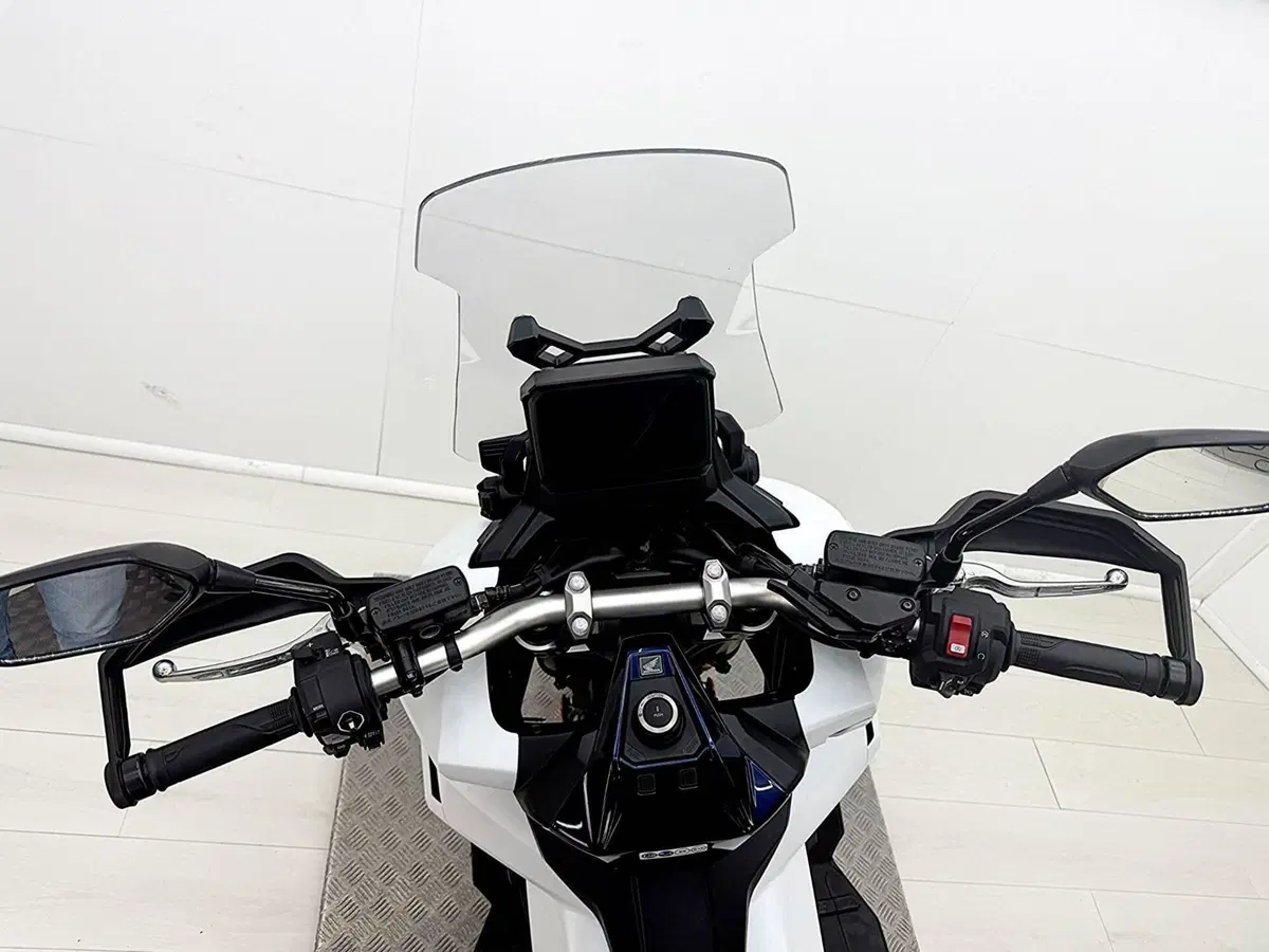 Honda X-ADV 750 Special Edition (2026) (18)