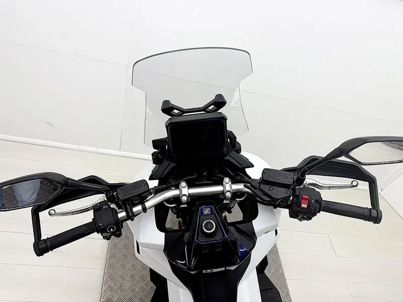 Honda X-ADV 750 Special Edition (2026) (18)