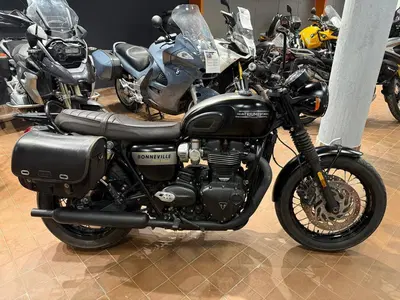 Triumph Bonneville T120 Gold Line Edition (2022 - 23) usata