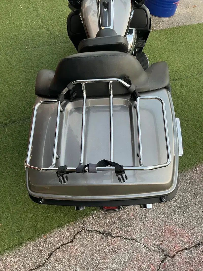 Harley-Davidson 107 Road Glide Ultra (2017 - 18) - FLTRU (15)