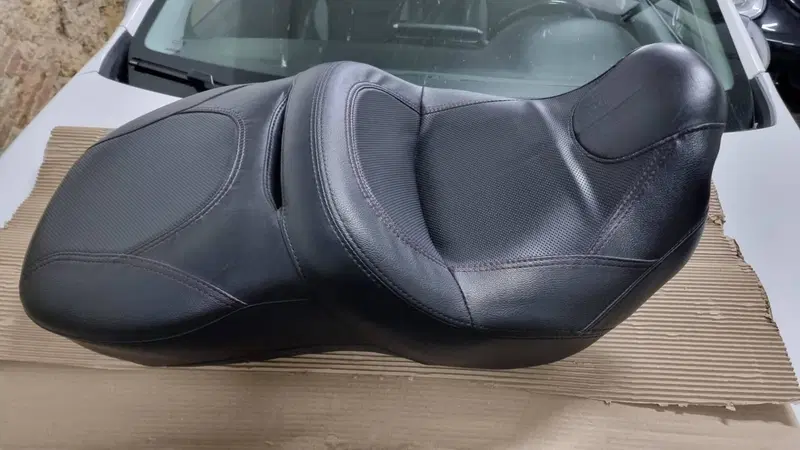 SELLA RISCALDATA ORIGINALE HARLEY DAVIDSON CVO Harley-Davidson (2)