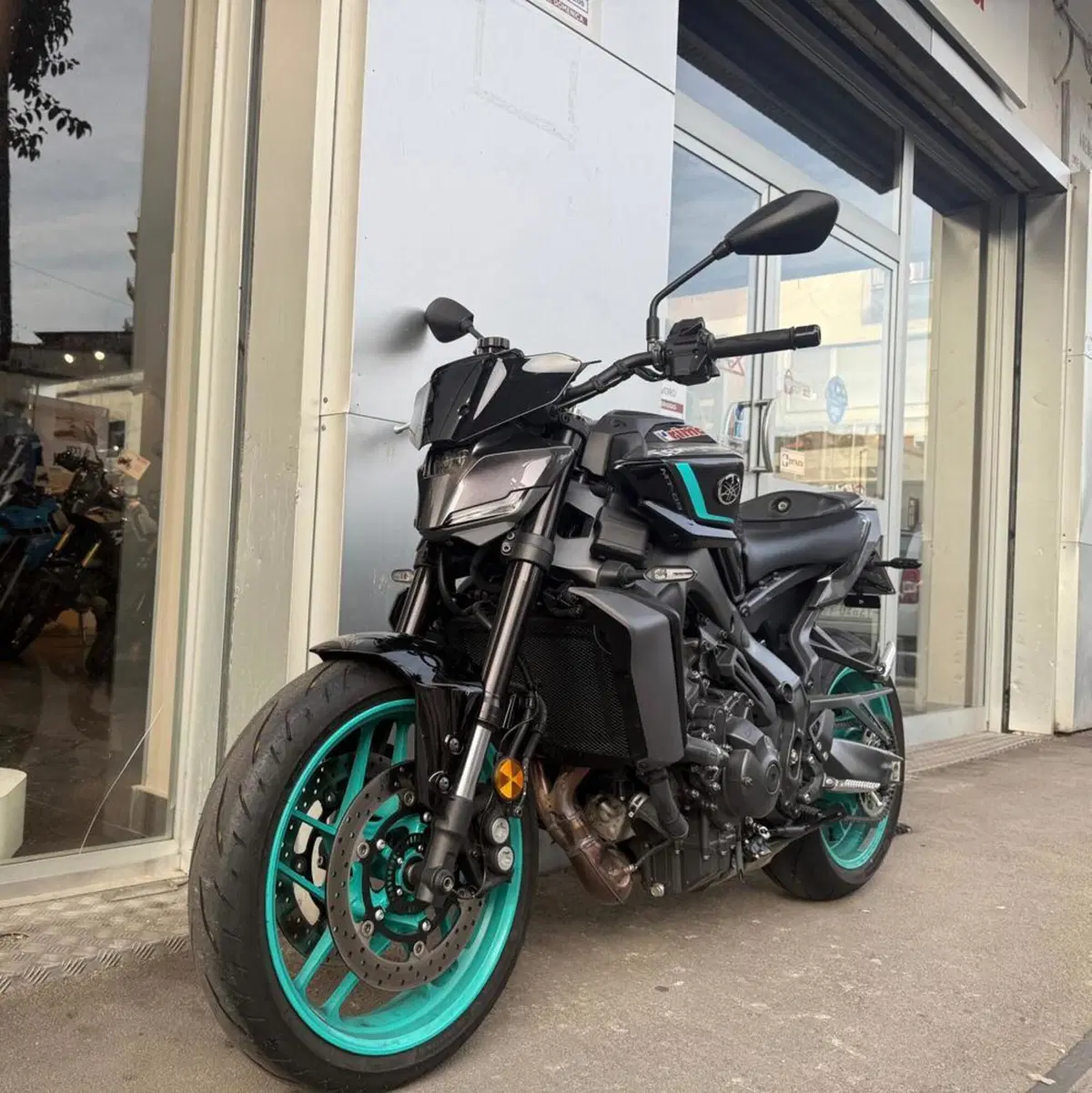 Yamaha MT-09 Y-AMT (2024 - 26) (3)