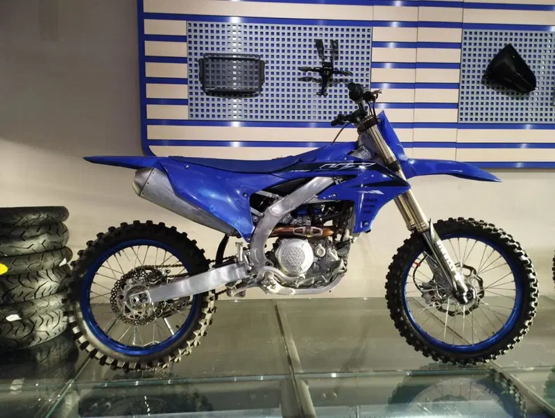 Yamaha YZ 450 F (2023)