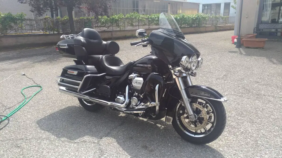 Harley-Davidson 107 Electra Glide Ultra Limited (2017 - 18) - FLHTK (8)