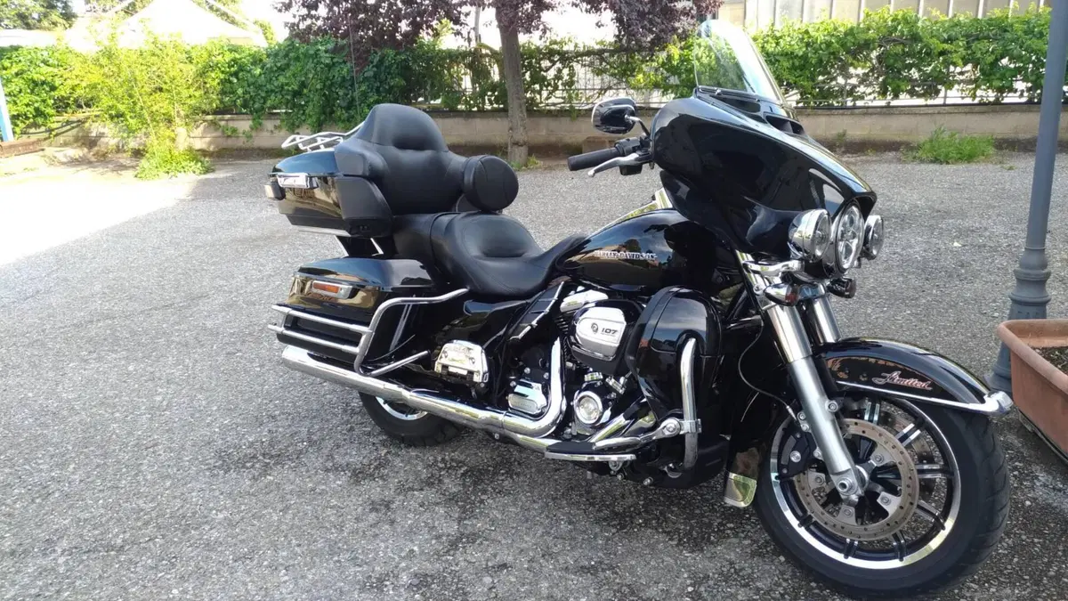 Harley-Davidson 107 Electra Glide Ultra Limited (2017 - 18) - FLHTK (11)