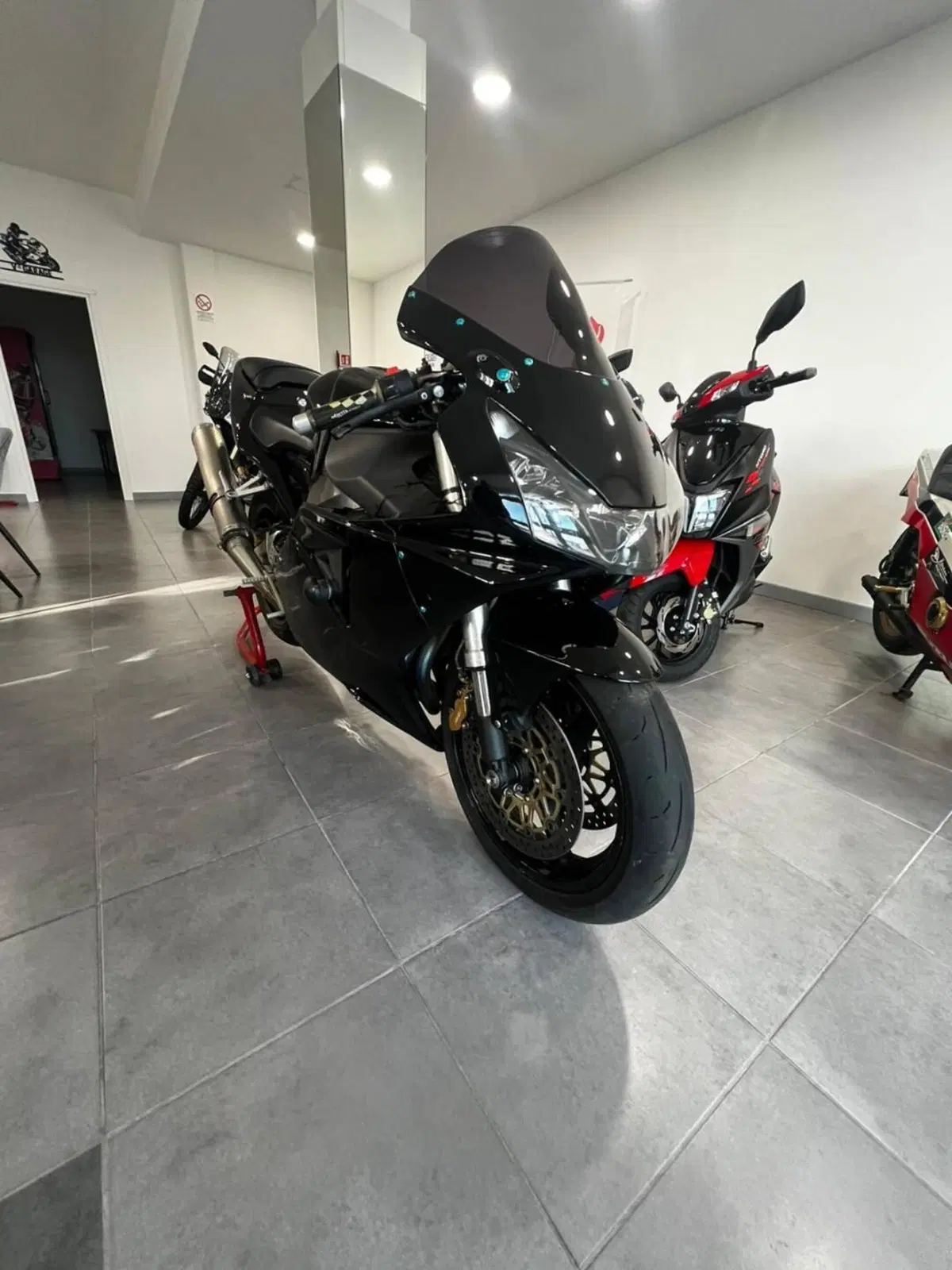 Honda CBR 900 RR Fireblade (2002 - 04)