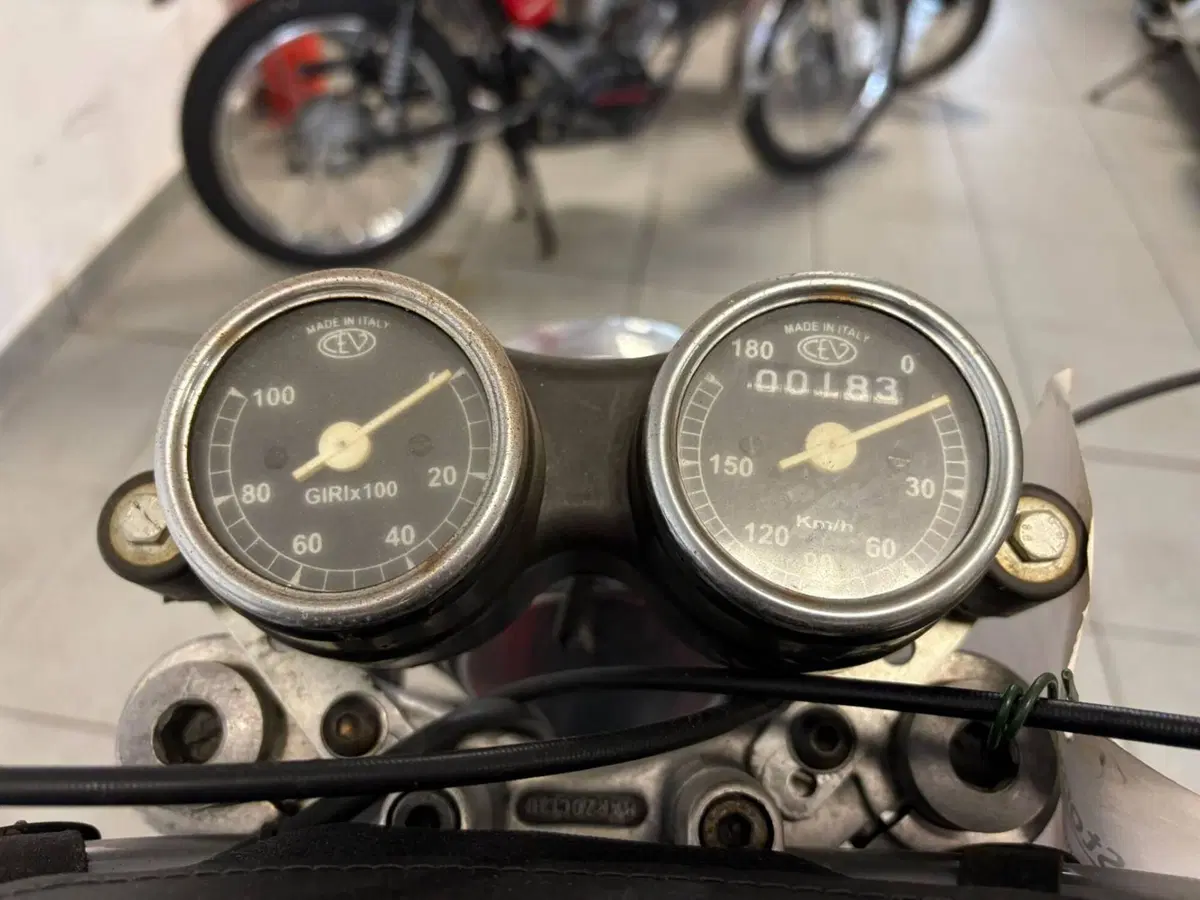 Moto Morini Country 125 (3)