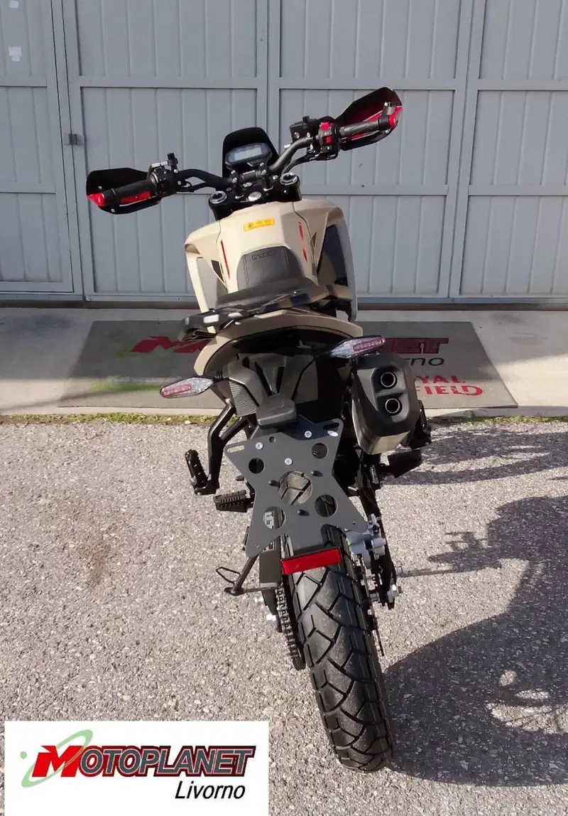 Benelli BKX 125 (2026) (6)