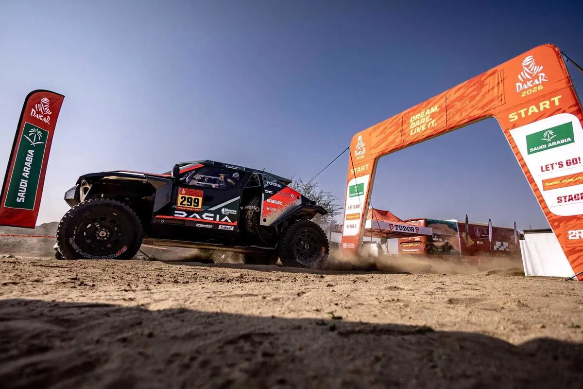 Dakar 2026. Finale. MICIDIALE COLPO DI SCENA! E i vincitori sono... Luciano Benavides, KTM, e Al Attiyah, Dacia (6)