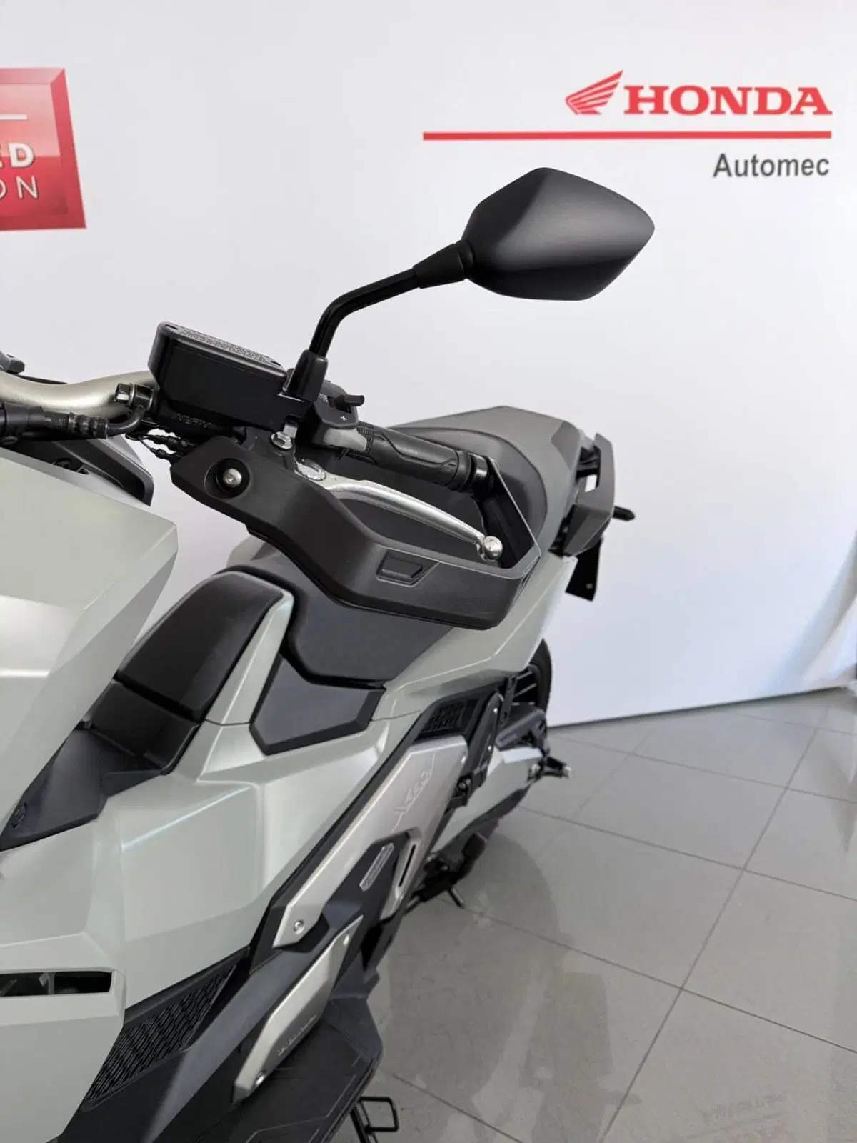 Honda X-ADV 750 DCT (2021 - 24) (2)