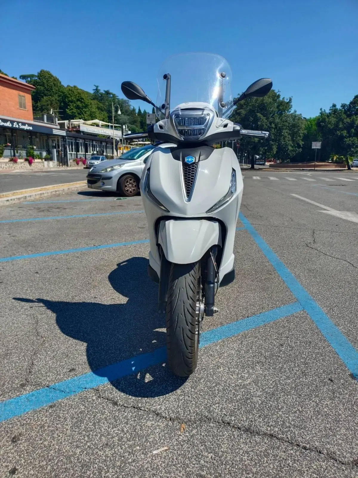 Piaggio Beverly 400 ABS-ASR (2021 - 24) (2)