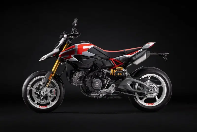 Ducati Hypermotard V2 SP (2026) (7)