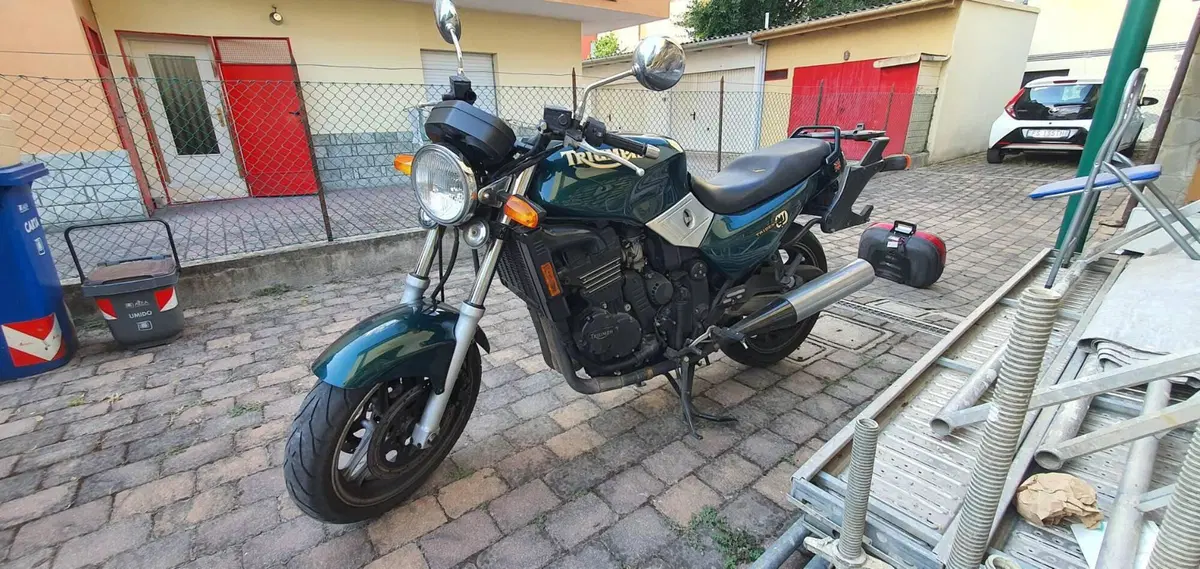 Triumph Trident 750 (4)