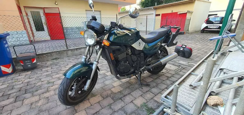 Triumph Trident 750 (4)