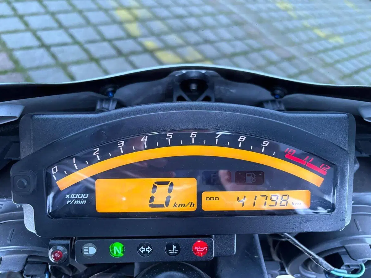 Honda VTR 1000 SP-2 (2002 - 06) (9)