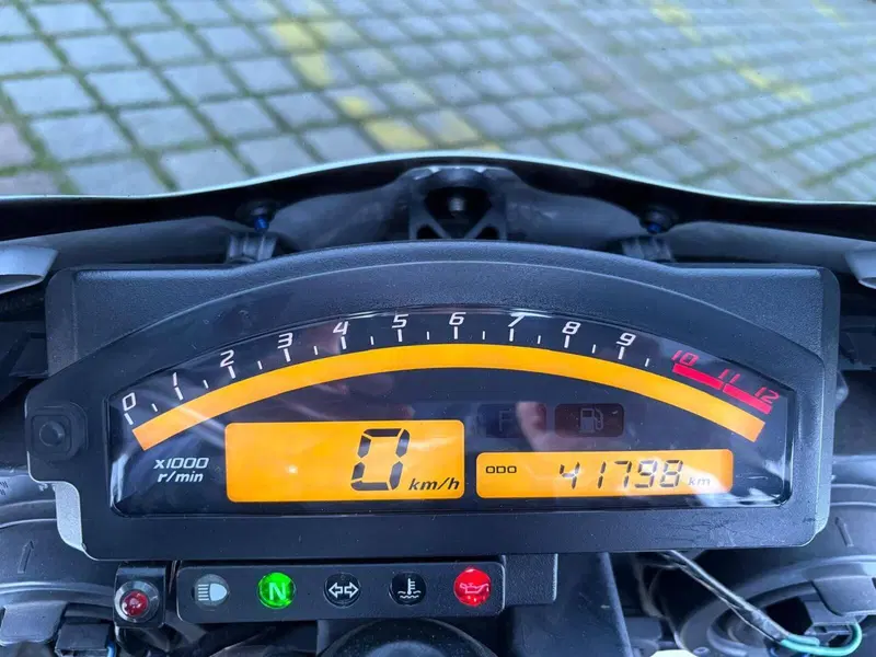 Honda VTR 1000 SP-2 (2002 - 06) (9)