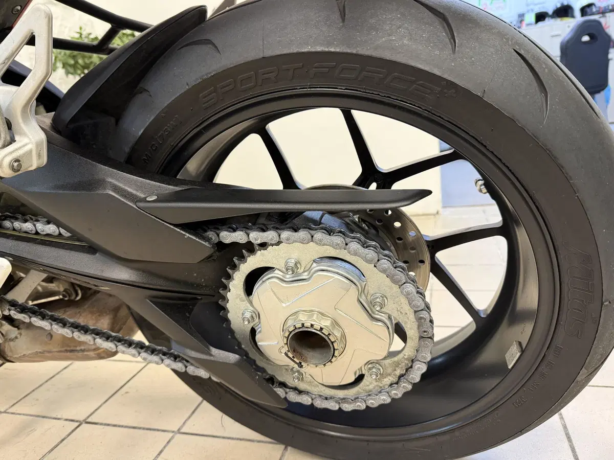 MV Agusta Brutale 675 EAS (2011 - 14) (5)
