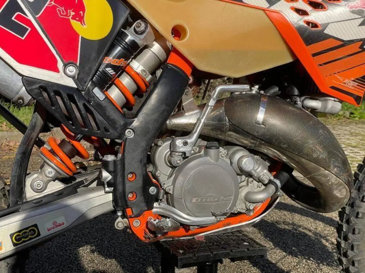 KTM 125 EXC Six Days (2011) (6)