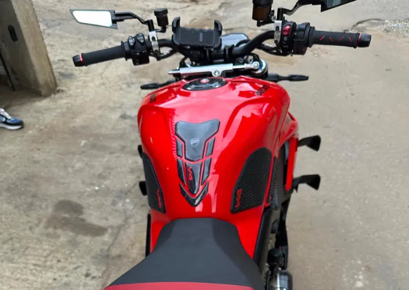 Ducati Streetfighter V4 S (2023 - 24) (6)