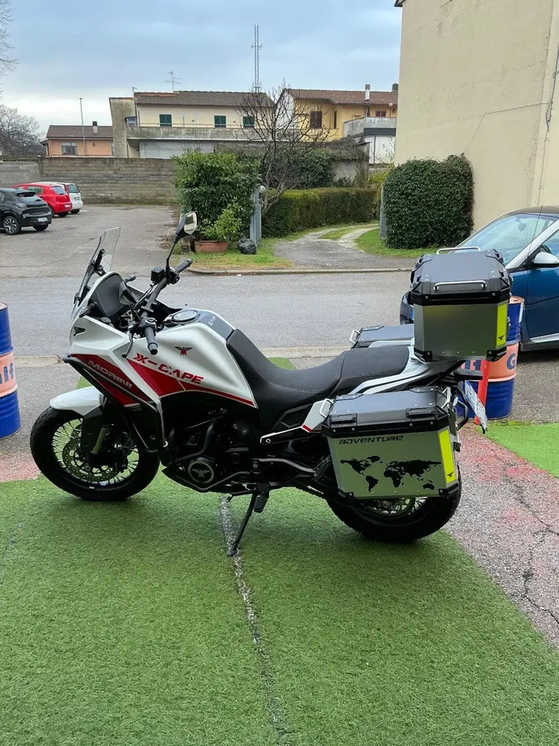 Moto Morini X-Cape 650 (2021 - 26) (2)