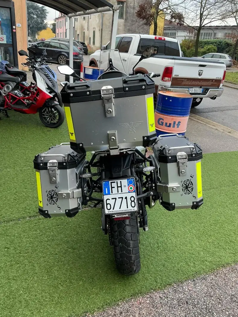 Moto Morini X-Cape 650 (2021 - 26) (6)