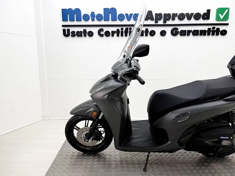 Honda SH 350i GT (2025 - 26) (11)