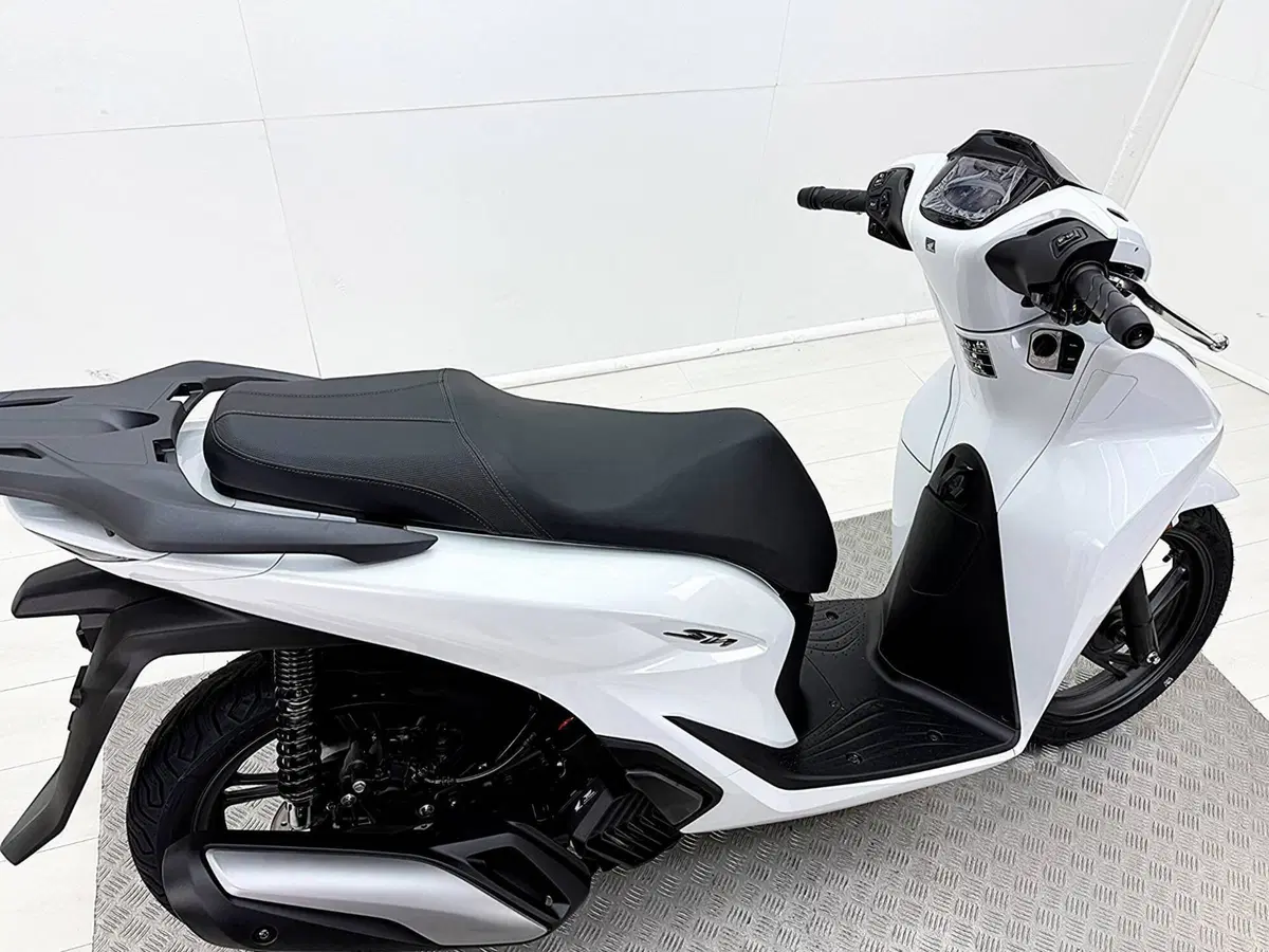 Honda SH 125 (2026) (13)