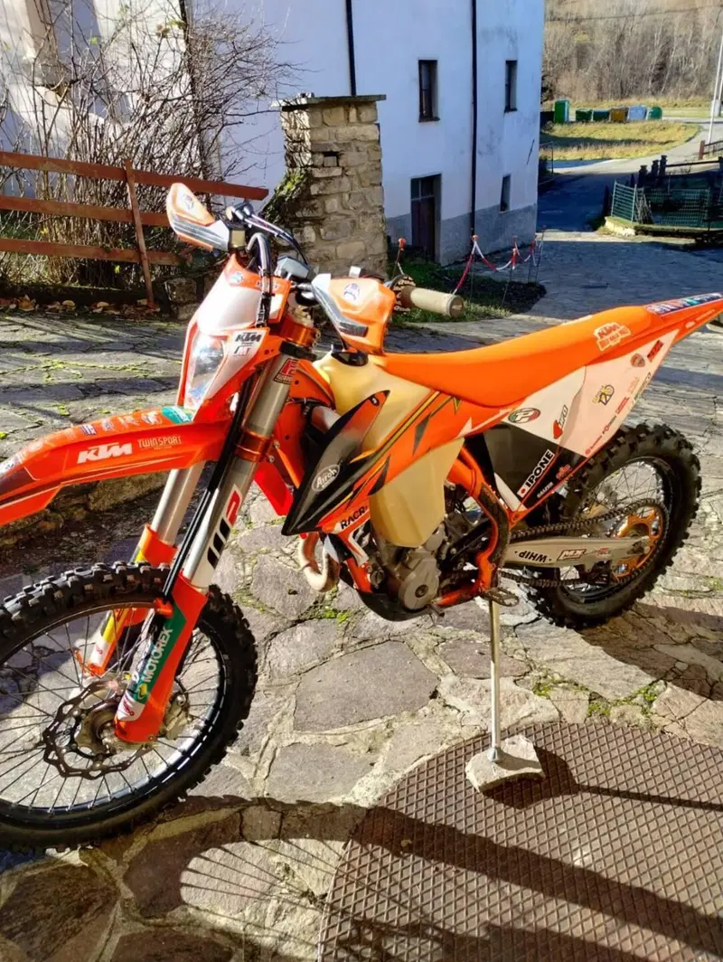 KTM 250 EXC-F Six Days (2022) (8)