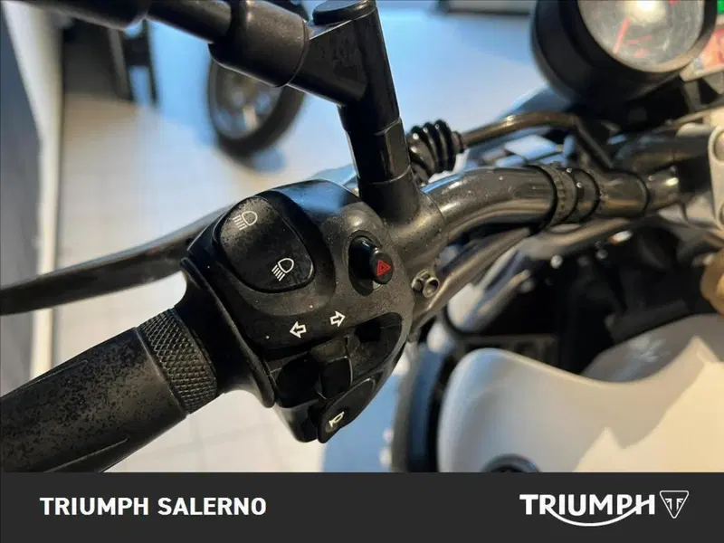 Yamaha MT-03 (2006 - 14) (9)
