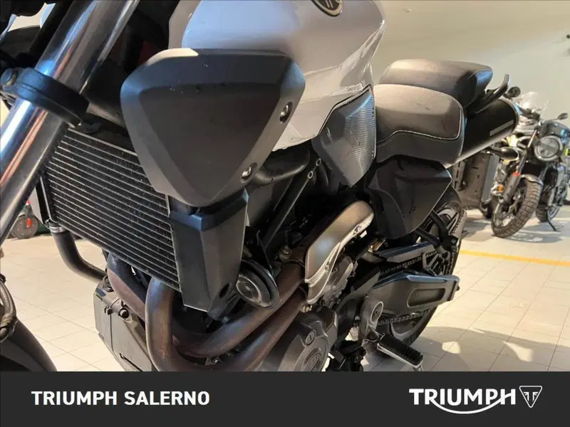 Yamaha MT-03 (2006 - 14) (4)