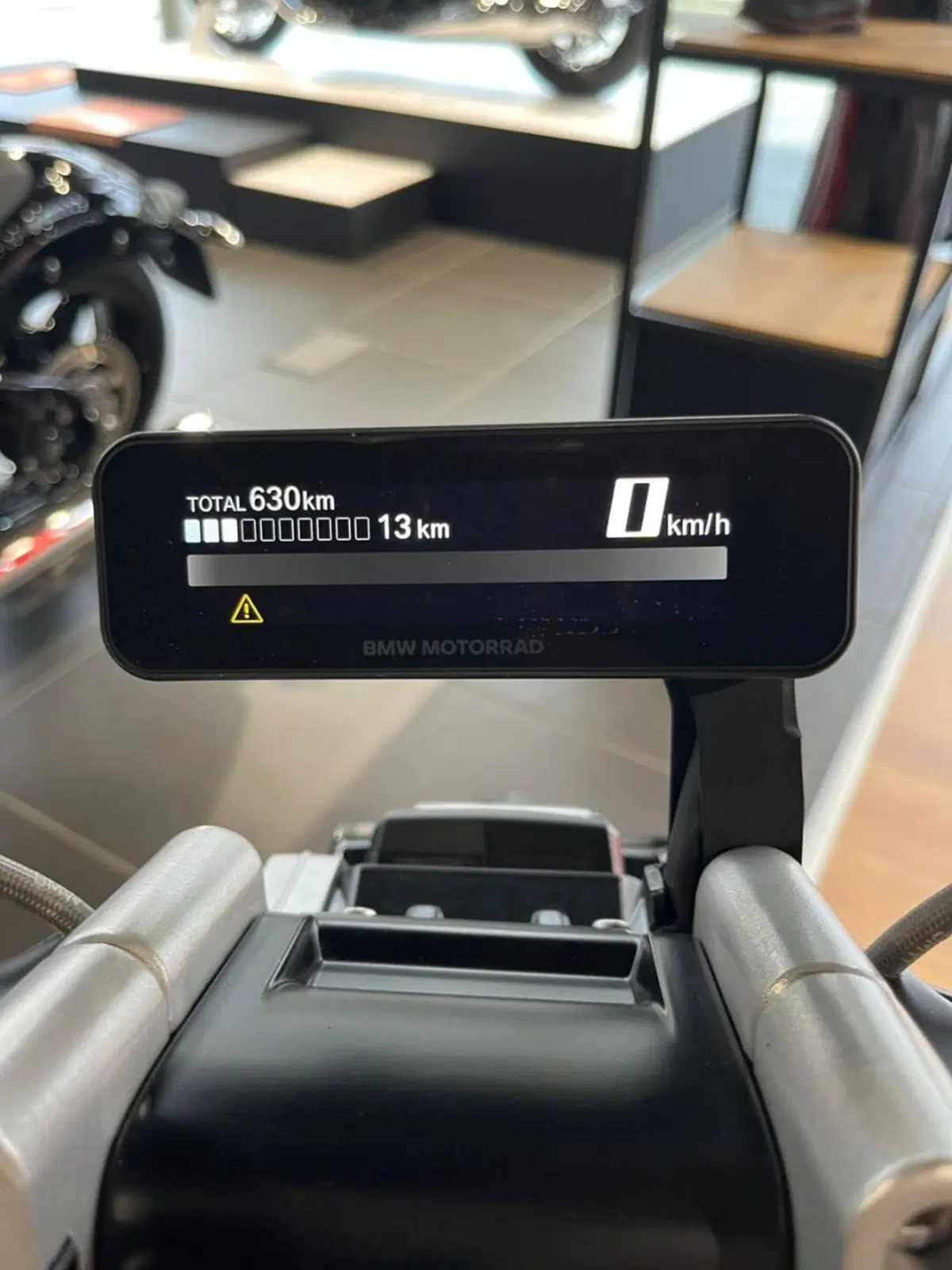 Bmw CE 02 (2024 - 26) (8)