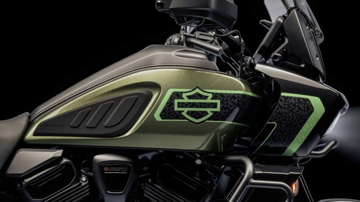 Harley-Davidson Adventure Touring Pan America 1250 Limited (2026) (9)