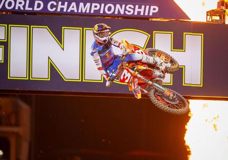 DopoGP SX & MX - SAN DIEGO: Tomac è davvero imbattibile? Problemi per Prado? In 250 domina Deegan. DIRETTA ORE 20:30