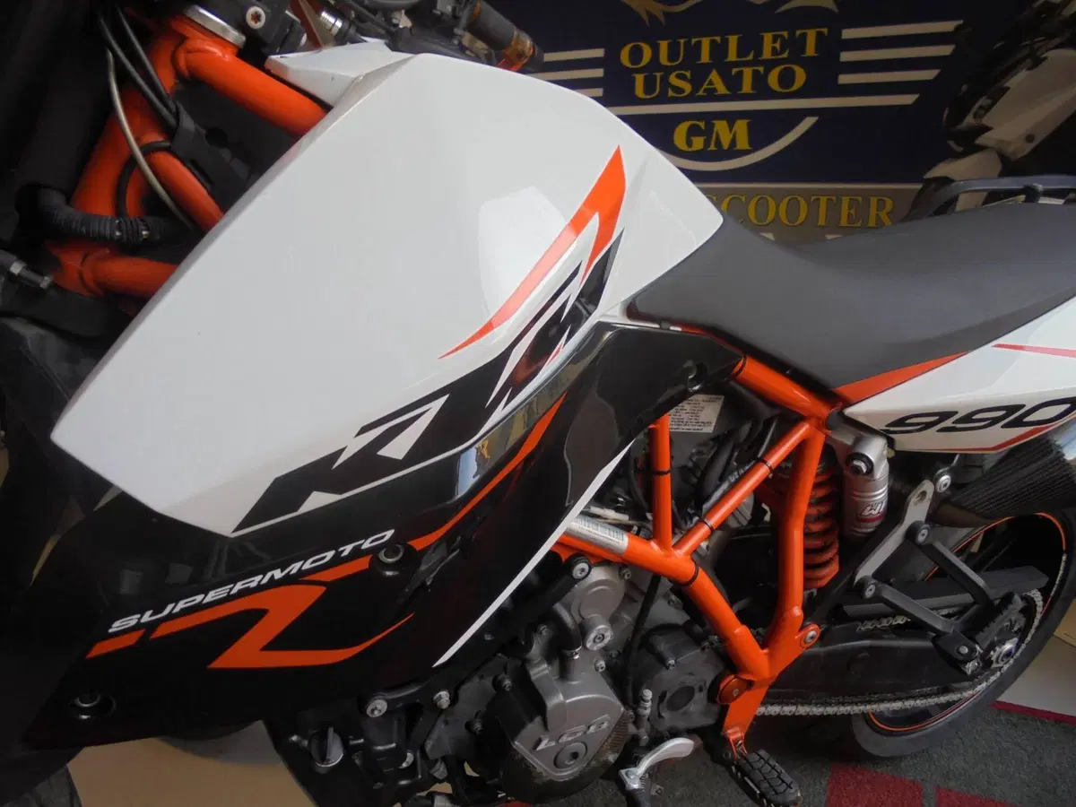 KTM 990 Supermoto R (2009 - 11) (6)