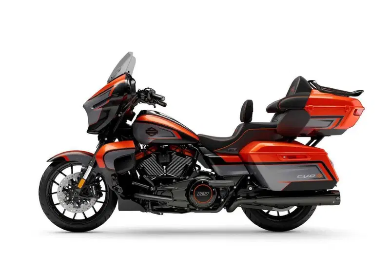 Harley-Davidson CVO - Custom Vehicle Operations CVO Street Glide Limited (2026) (7)