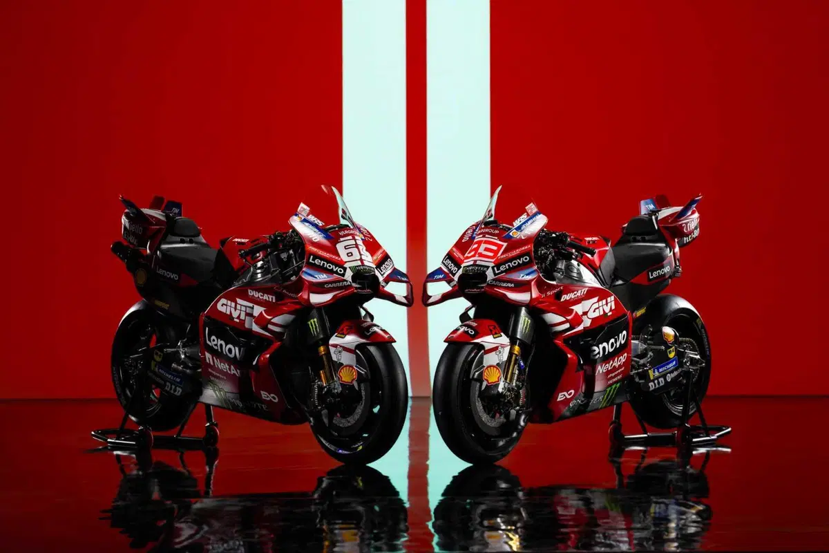 MotoGP 2026. Ducati svela la livrea del Centenario: ecco la nuova GP26 di Marc Marquez e Pecco Bagnaia [GALLERY] (6)