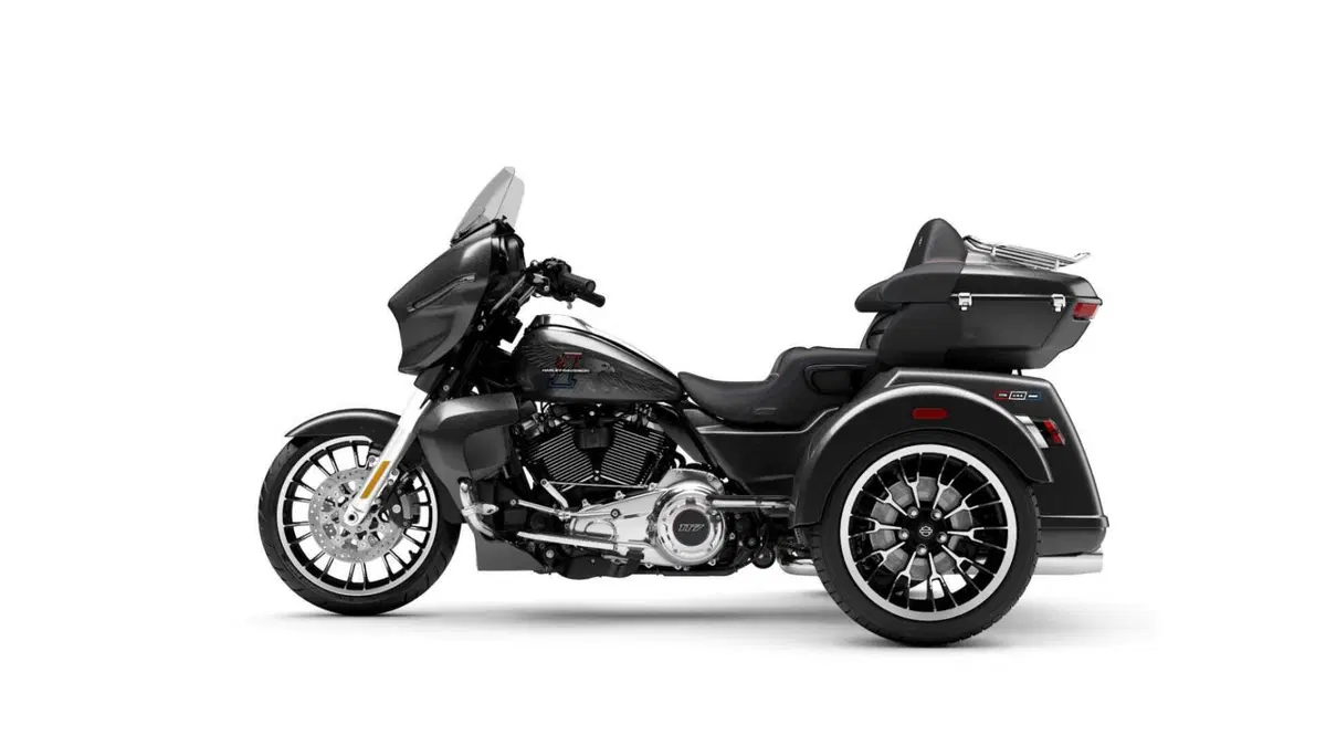 Harley-Davidson Trike Street Glide 3 Limited Liberty Edition (2026) (3)