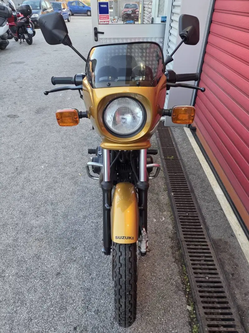 Suzuki GS450S (4)