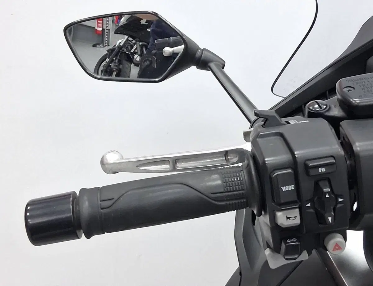 Honda Forza 750 DCT (2021 - 24) (5)
