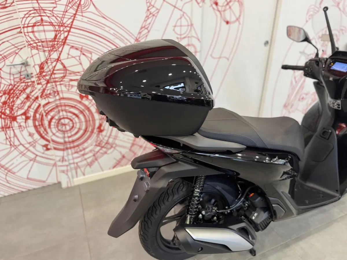 Honda SH 125 (2026) (12)