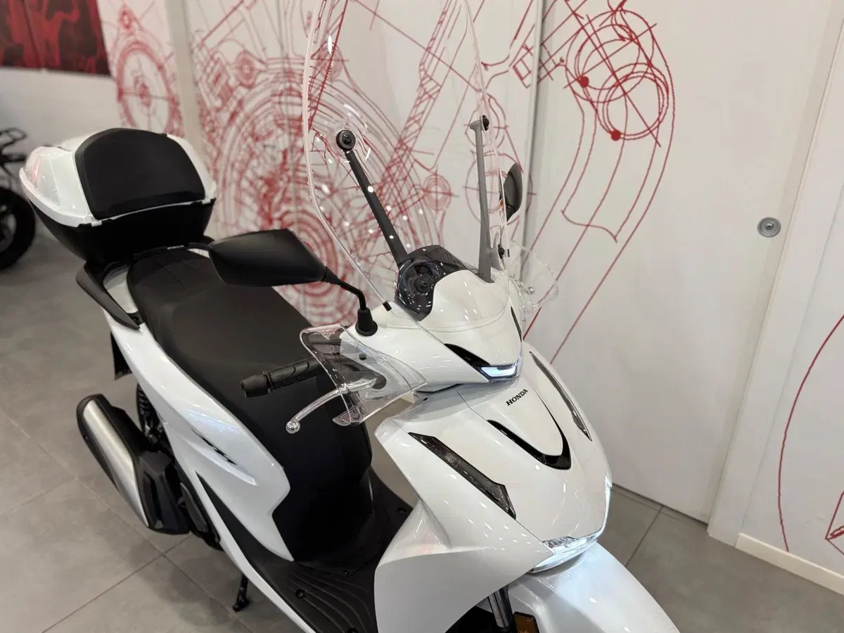 Honda SH 125 (2026) (10)